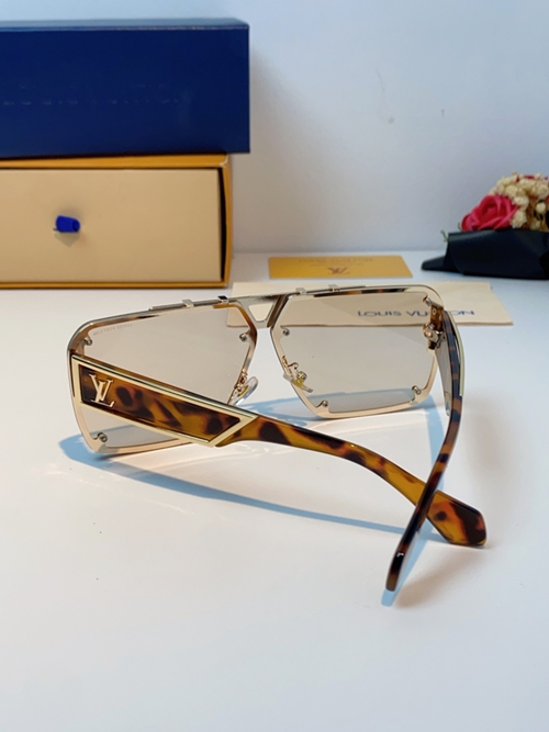 ルイヴィトンサングラス側面デザイン